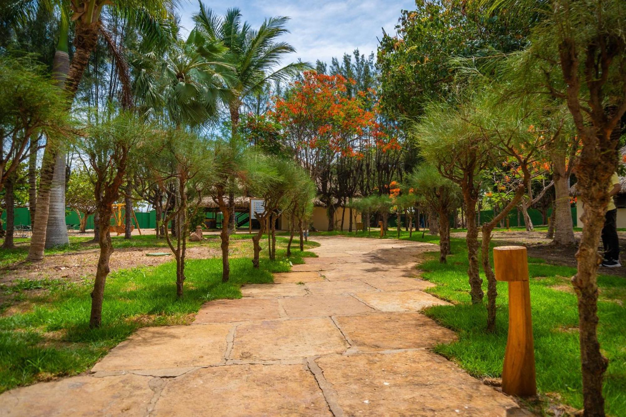 Sun City Rota Das Emocoes 카모심 외부 사진